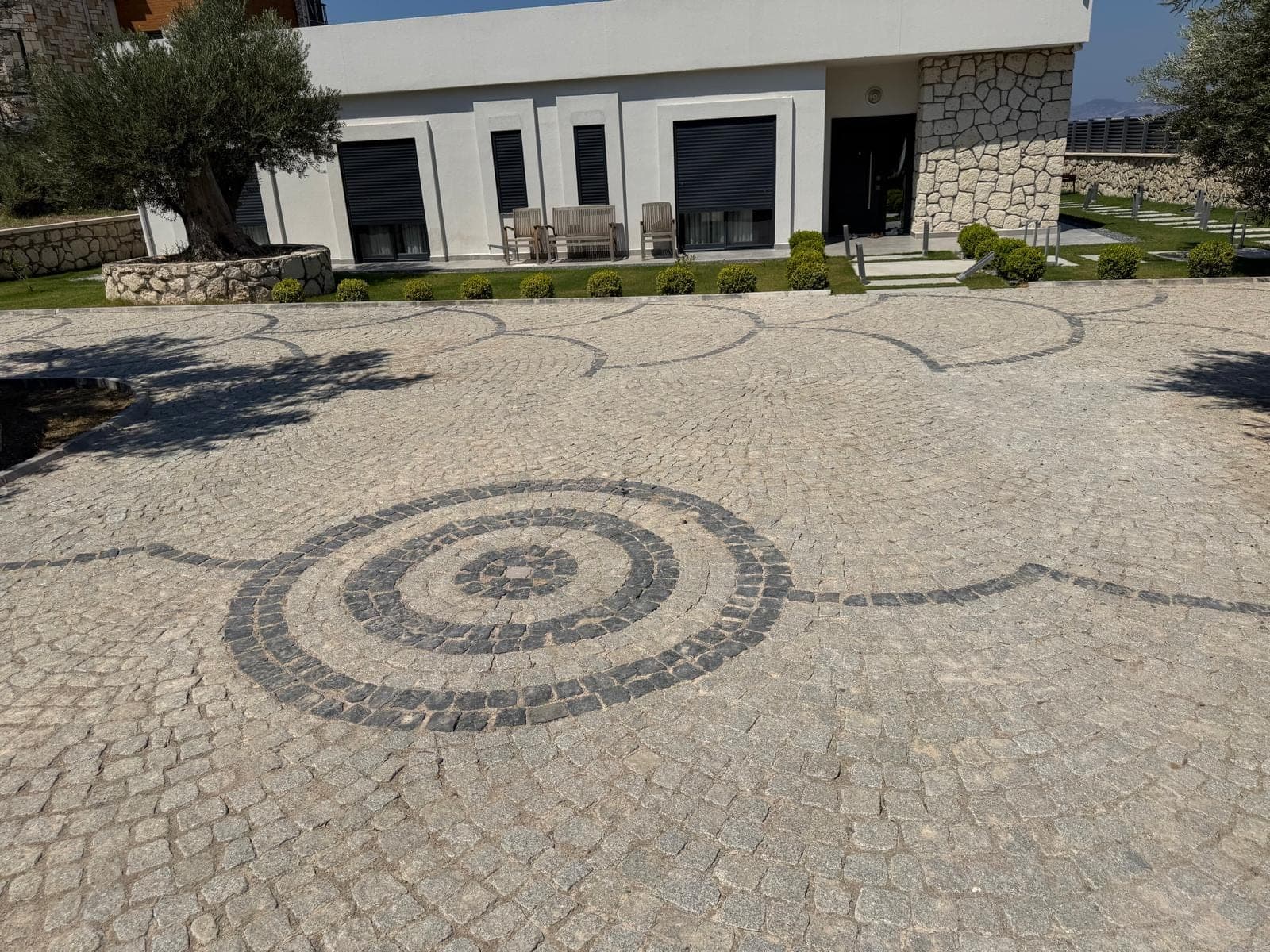 Küp Taşı ve Begonit uygulaması 1 - HMF Desen Yapı