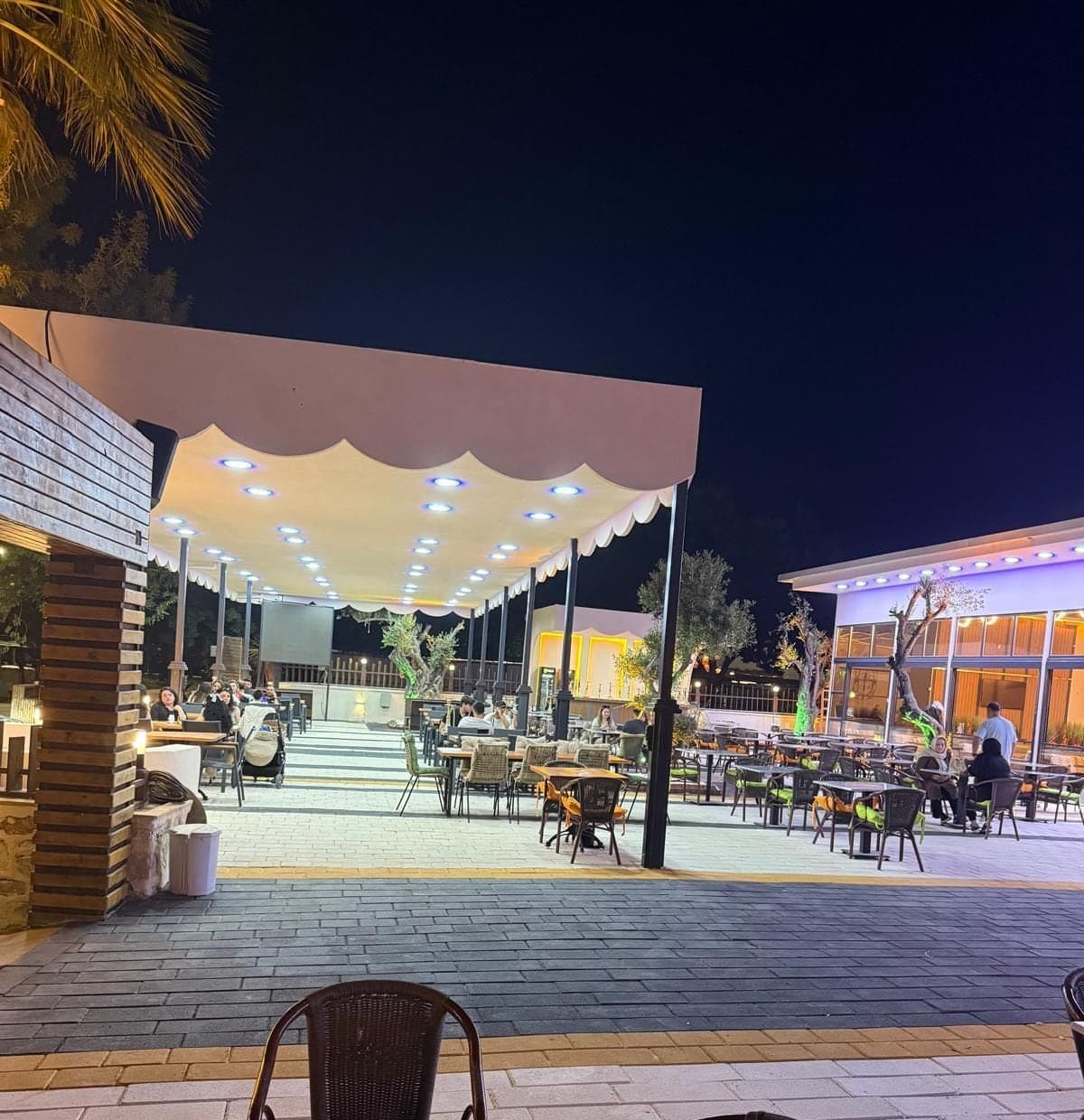 Kafe Bahçe Düzenlemesi - Görsel 3